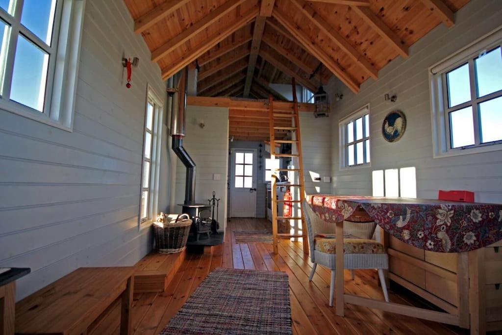 فيلا Tiny House On Isolated Farm By The Cornish Coast بود المظهر الخارجي الصورة