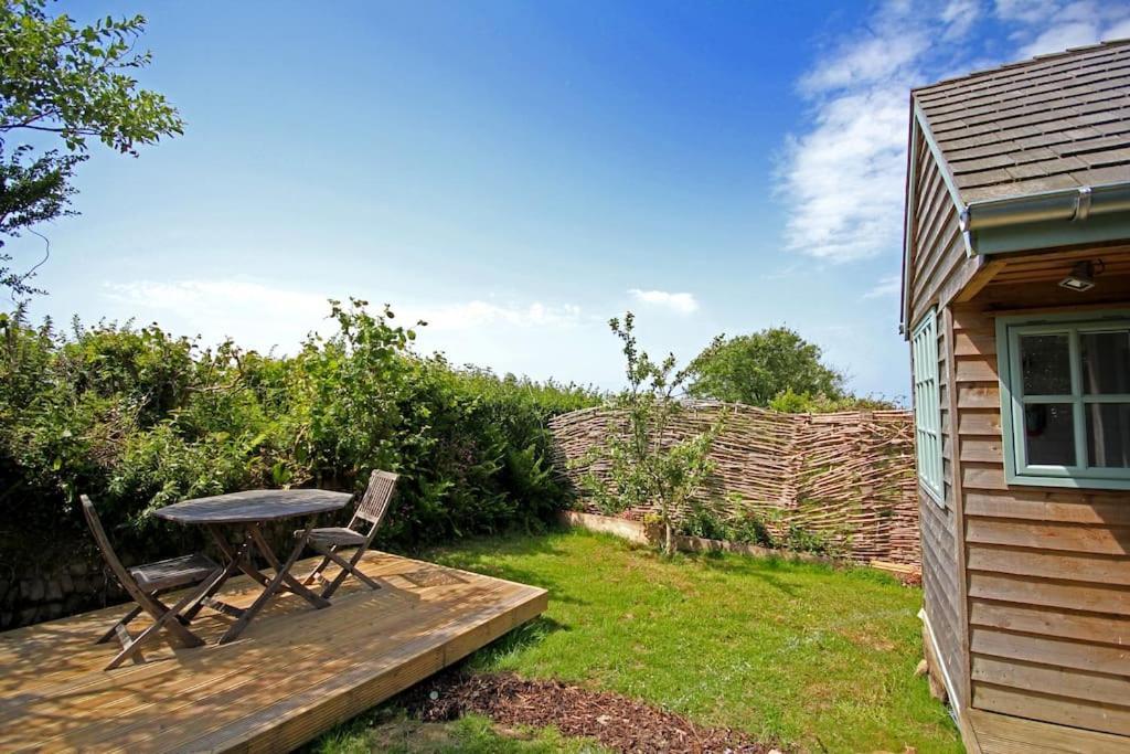 فيلا Tiny House On Isolated Farm By The Cornish Coast بود المظهر الخارجي الصورة